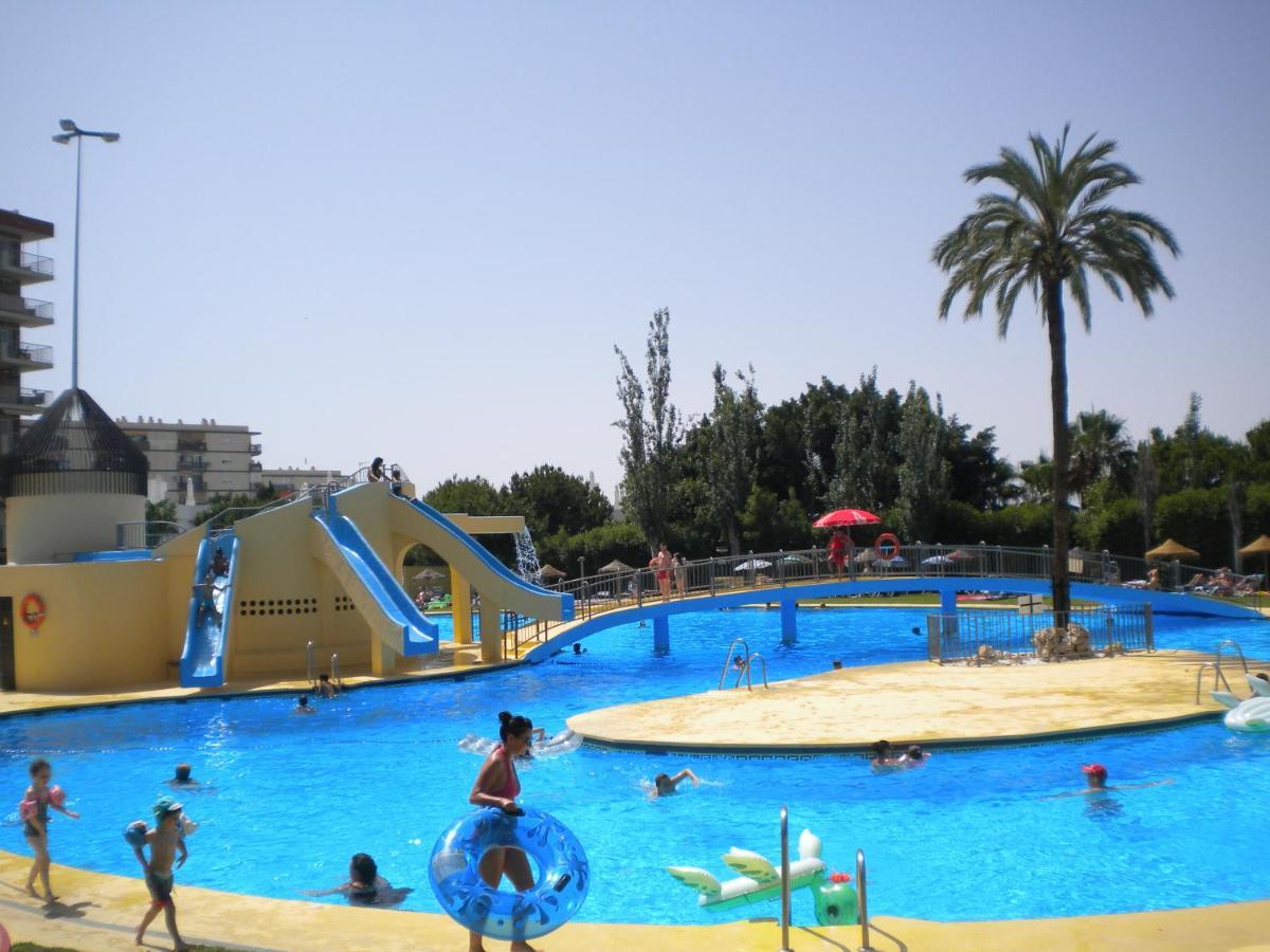 בנאלמדנה Jupiter Apartment Sea, Pools View מראה חיצוני תמונה